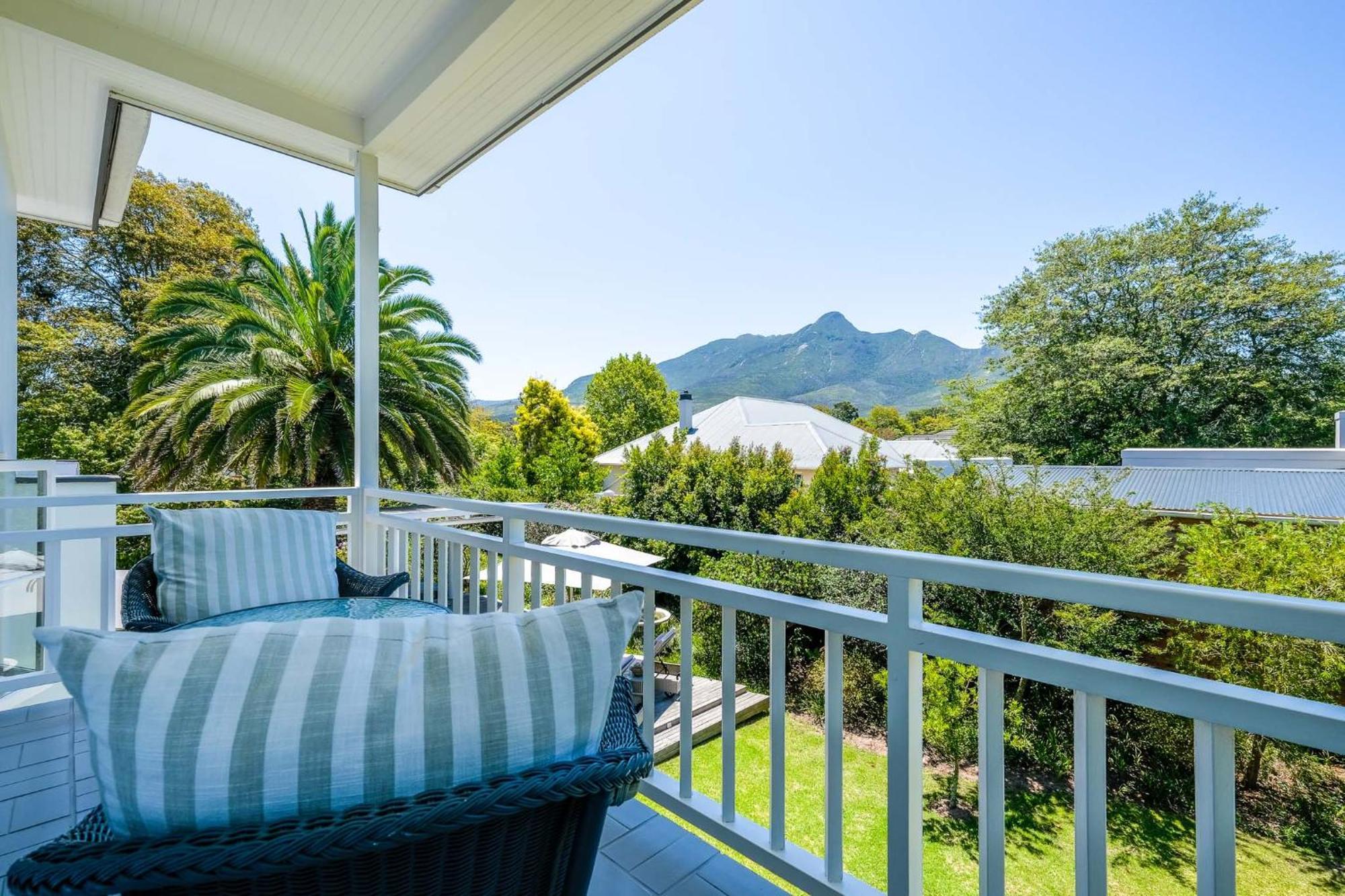 Oude Berg Guesthouse - 10 Caledon Street จอร์จ ห้อง รูปภาพ