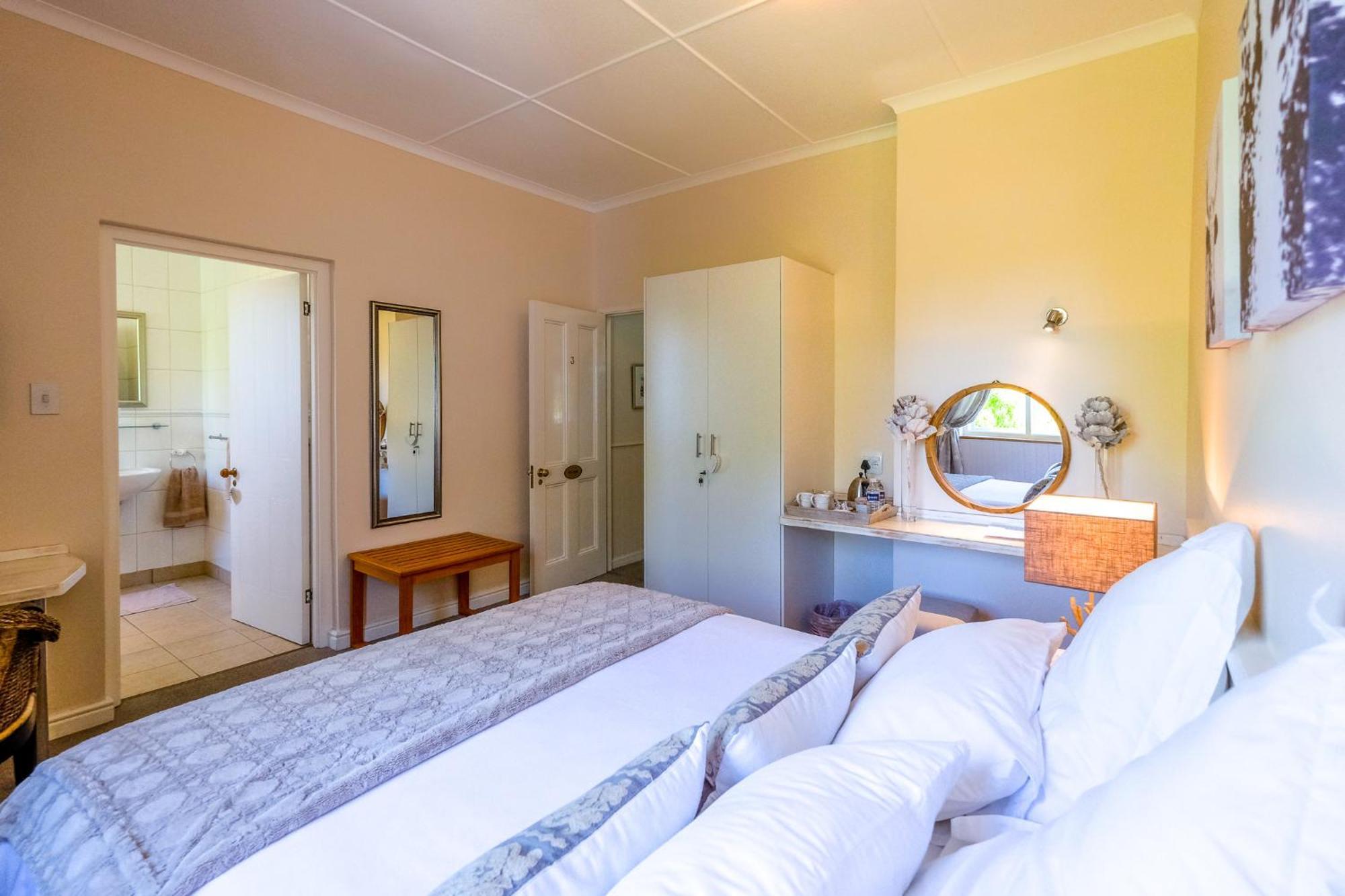 Oude Berg Guesthouse - 10 Caledon Street จอร์จ ห้อง รูปภาพ