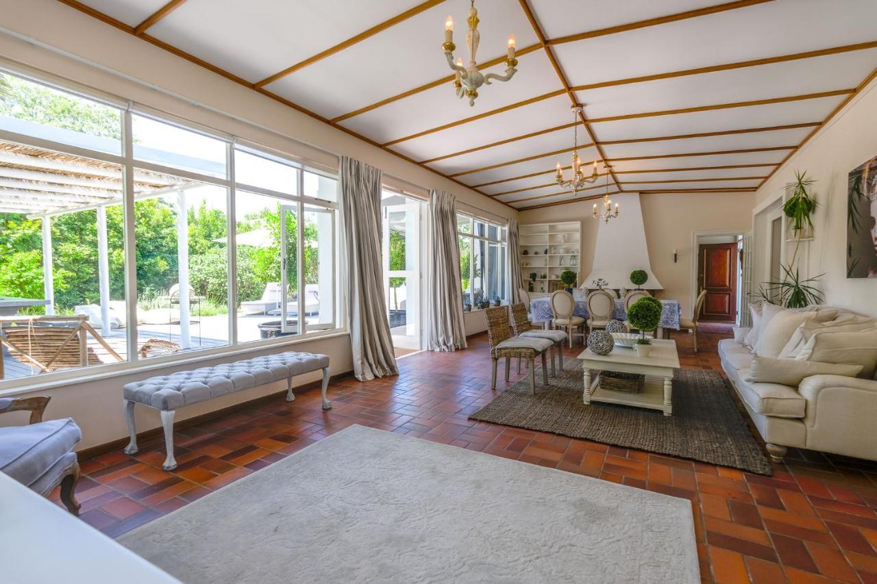 Oude Berg Guesthouse - 10 Caledon Street จอร์จ ภายนอก รูปภาพ
