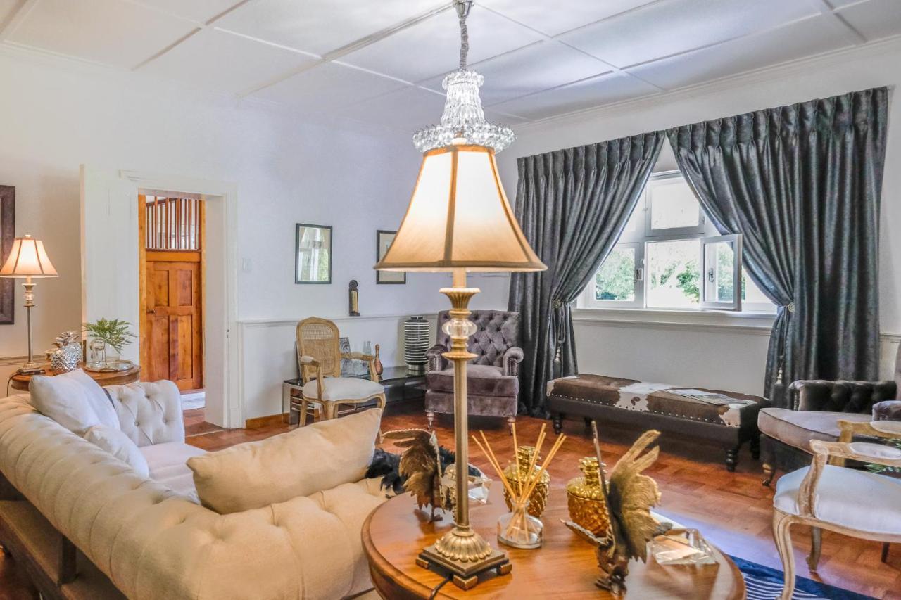 Oude Berg Guesthouse - 10 Caledon Street จอร์จ ภายนอก รูปภาพ
