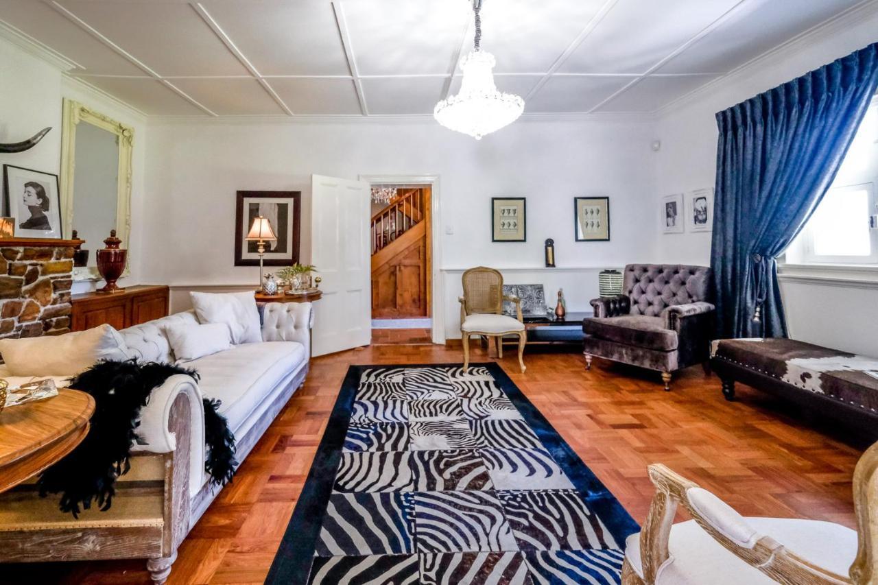 Oude Berg Guesthouse - 10 Caledon Street จอร์จ ภายนอก รูปภาพ