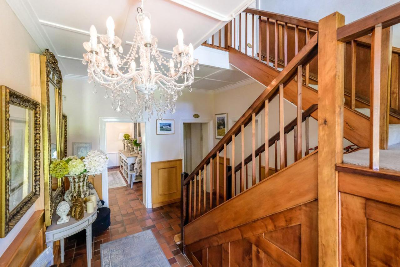 Oude Berg Guesthouse - 10 Caledon Street จอร์จ ภายนอก รูปภาพ