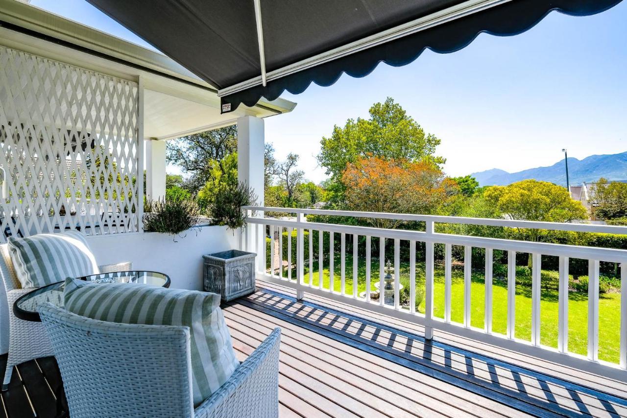 Oude Berg Guesthouse - 10 Caledon Street จอร์จ ภายนอก รูปภาพ