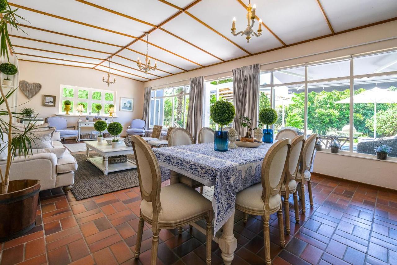 Oude Berg Guesthouse - 10 Caledon Street จอร์จ ภายนอก รูปภาพ