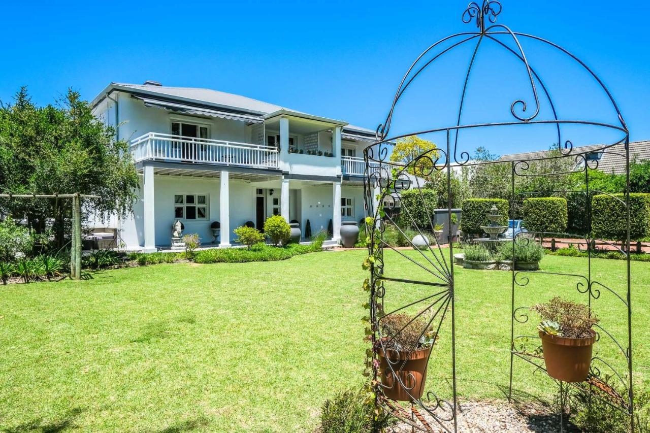 Oude Berg Guesthouse - 10 Caledon Street จอร์จ ภายนอก รูปภาพ